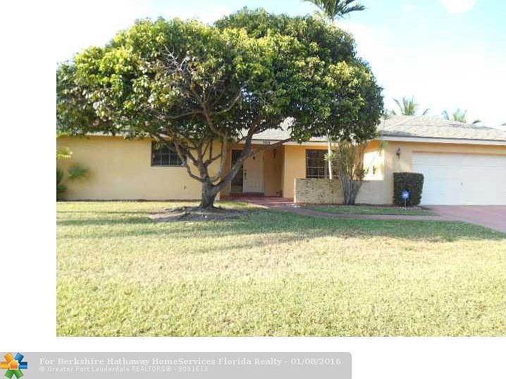 1st image of 8831 NW 80th Dr