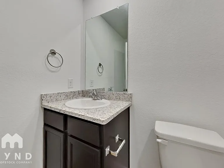 6104 Underwood Way — Photo 13
