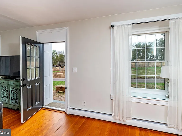 180 Municipal Rd — Photo 15