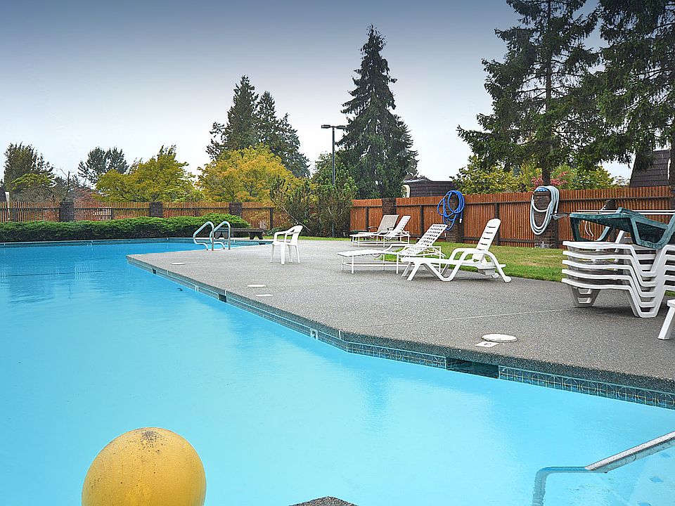 1st image of 11010 NE 68th St APT 612
