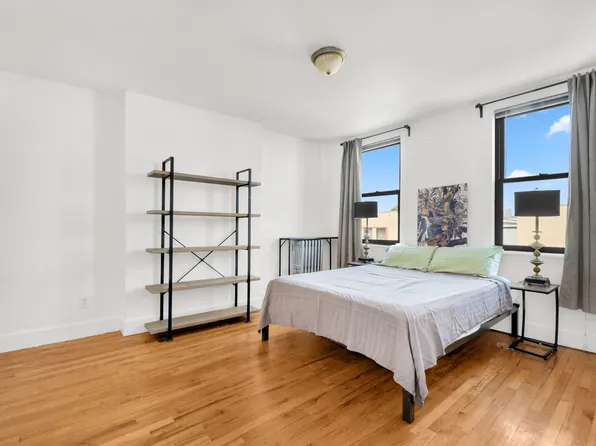 174 17th Street HSE image 2 of 23