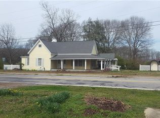 8932 Highway 24, Townville, SC 29689