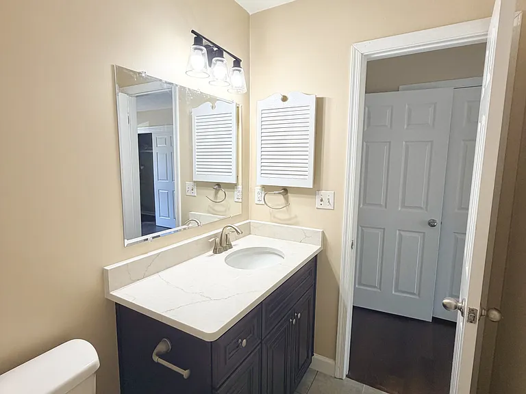 3937 Seeman Rd #1 — Photo 25