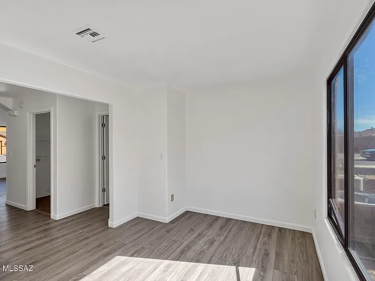 4830 S Vallecano Dr — Photo 9