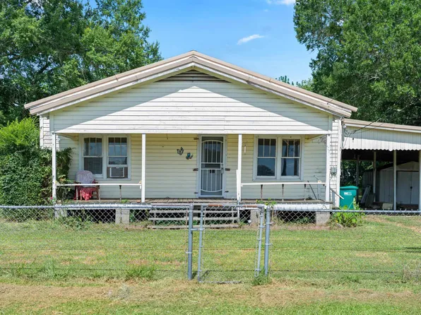 406/408 S Merrill St, New Boston, TX 75570