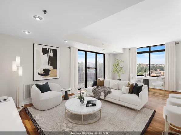 700 1st Street image 1 of 26