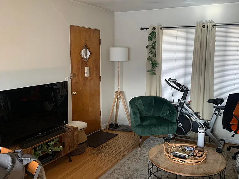 5254 N Neenah Ave #H — Photo 7
