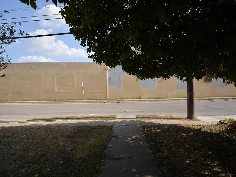 149 Hickman — Photo 19
