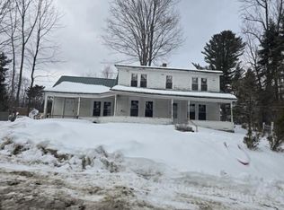 15 Knapp St, Wilton, ME 04294