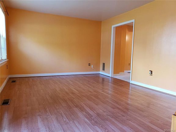 5th image of 6022 Partingdale Cir
