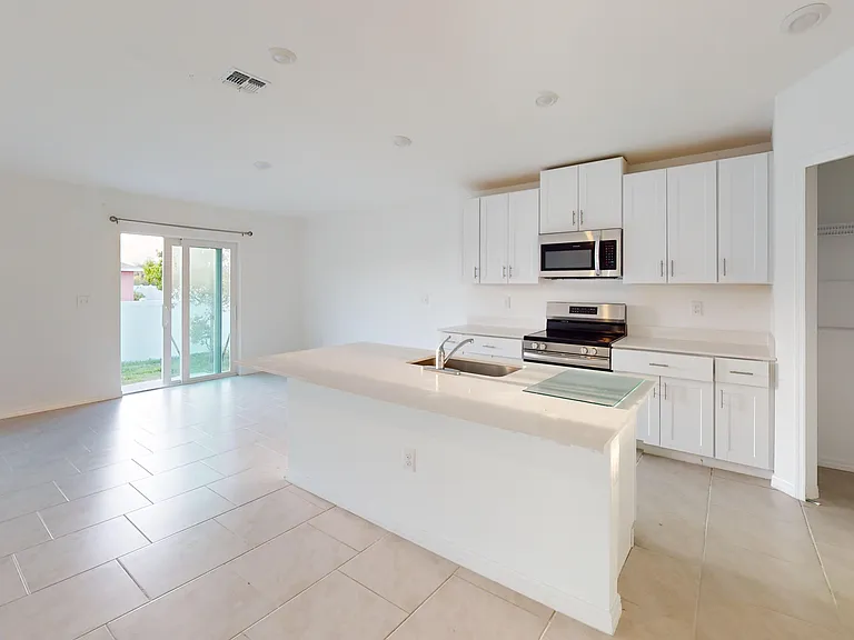 1908 NW 26th Pl — Photo 22