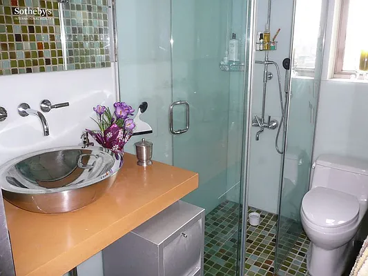 Sold by Sotheby's International Realty | media 22