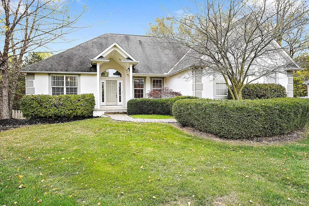 6455 Valley Chase Ct photo 1