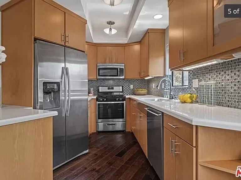 832 Palm Ave #105 — Photo 4