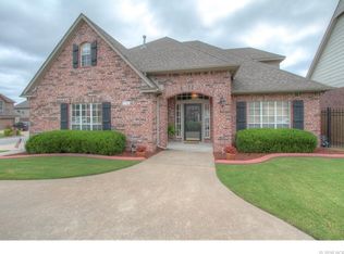 7701 S 92nd East Pl, Tulsa, OK 74133