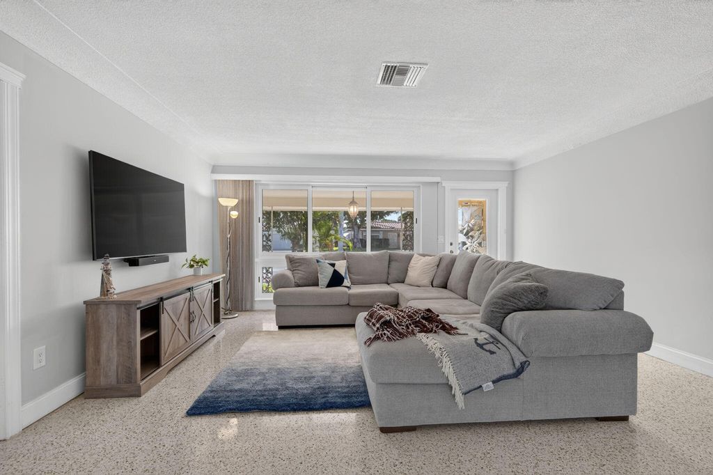 430 SE 6TH Terrace, photo 6