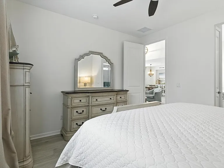 65 Sandbar Ln #101 — Photo 2
