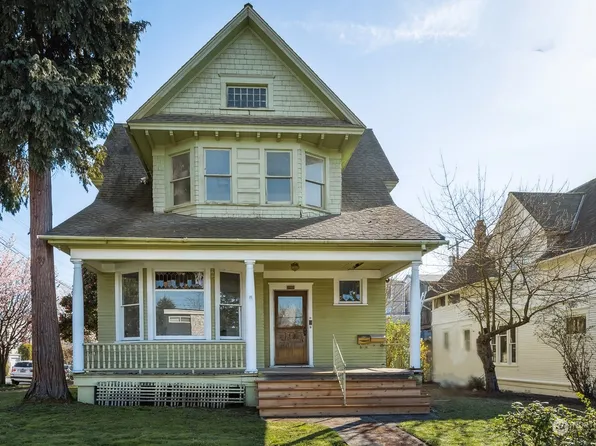 3840 Linden Avenue N, Seattle, WA 98103