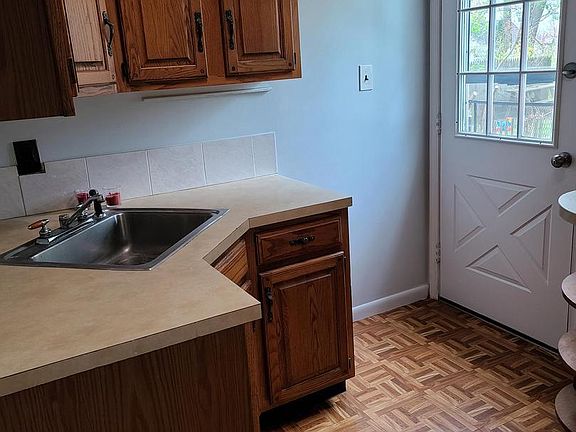 5th image of 45 Blake Ave Floor 1