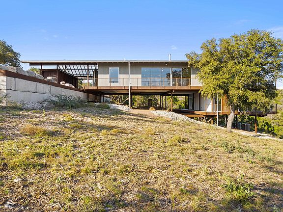 3rd image of 2037 Wolf Creek Ranch Road