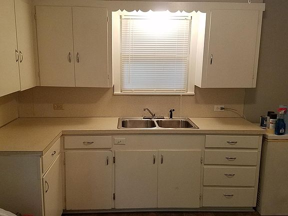 5th image of 1203 Park Ave