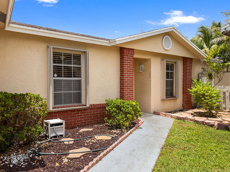 1st image of 13945 Langley Pl