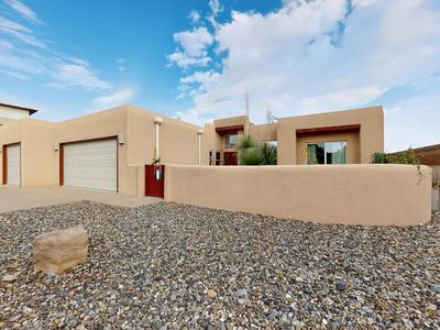 832 Acapulco Rd NE, Rio Rancho, NM, 87144