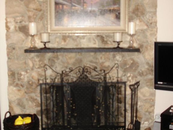 Family Rm working fireplace