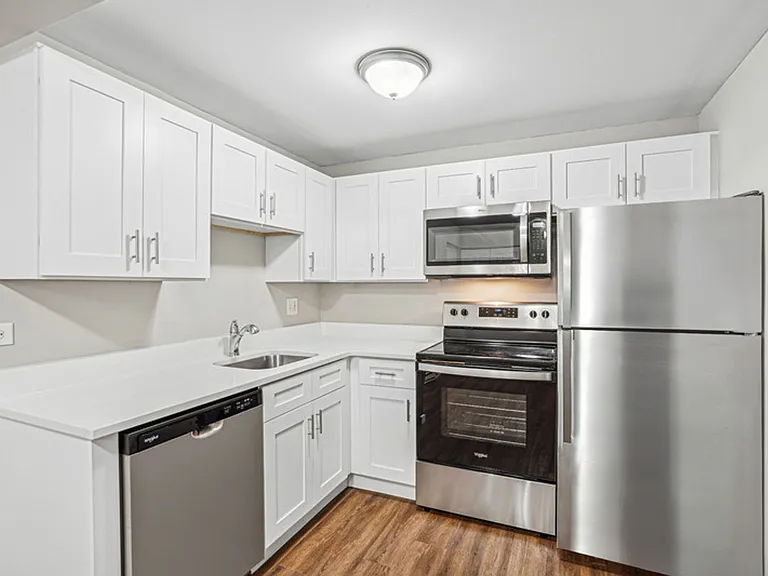 Medinah Terrace Apartments — Photo 14