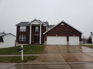 408 Stone Park Dr, Wentzville, MO 63385