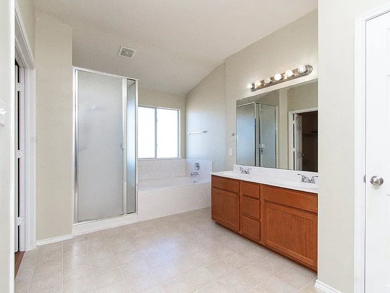 5503 Bridgewood Dr — Photo 17
