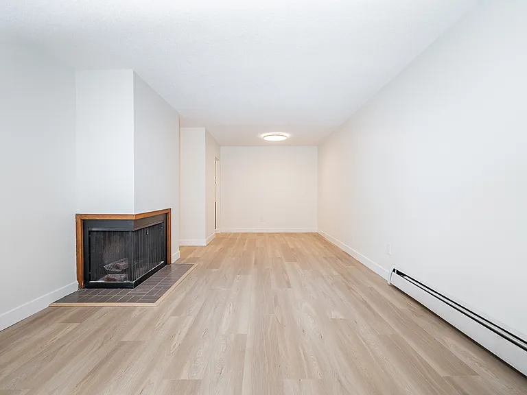 7631 Steveston Hwy #208 — Photo 5