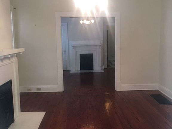4th image of 810 Aurora Ave