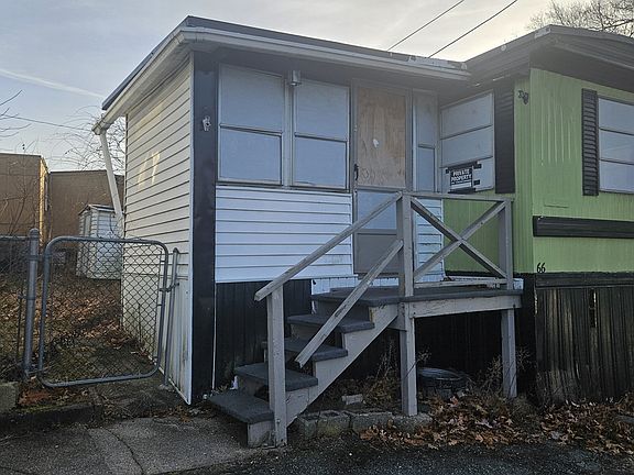 2nd image of 1246 Granby Rd #66