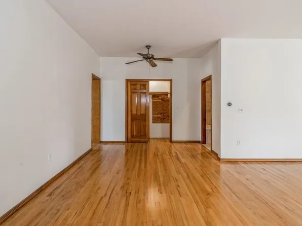 212 Warren Street image 4 of 18