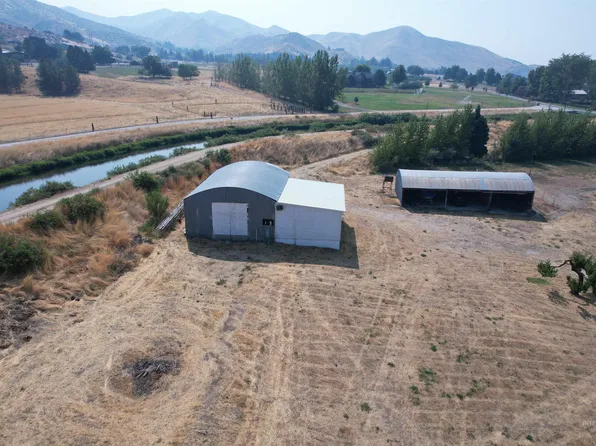 3762 Fuller Rd, Emmett, ID 83617