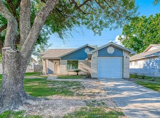10106 Shadow Pine Dr, Houston, TX 77070