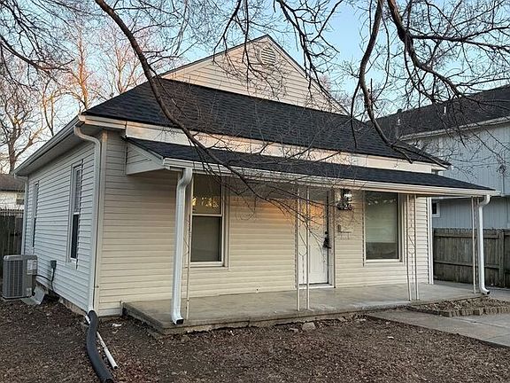 2nd image of 420 N Blake St