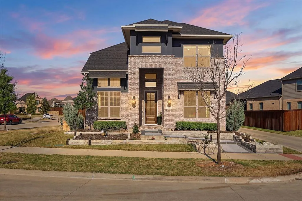 4 bed, 3.0 bath, 3091 sqft, $4,000 — Photo 1