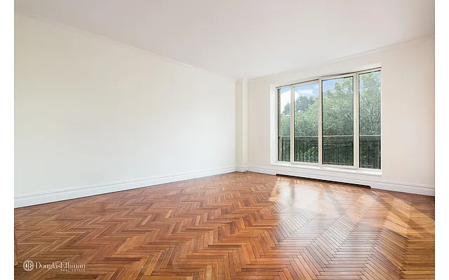 Rented by Douglas Elliman | media 7