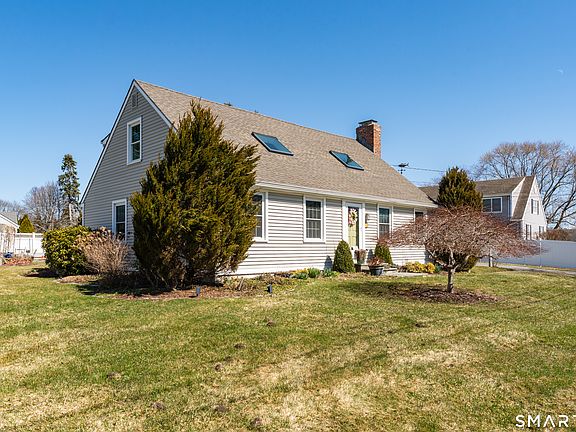 2nd image of 22 Indian Drive