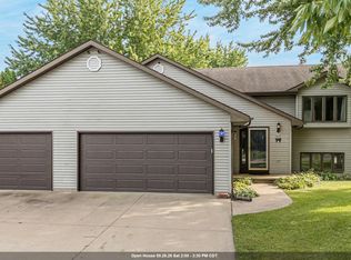 729 Farmington Ave, Oshkosh, WI 54901