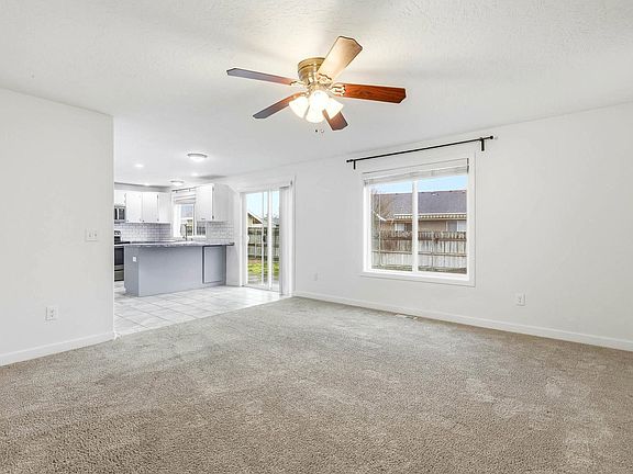 4th image of 4907 S Auburn Pl