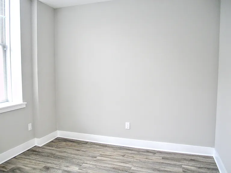 1607 Catherine St — Photo 19