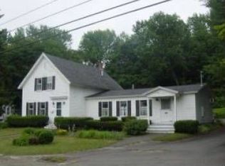 30 Charles St, Rochester, NH 03867