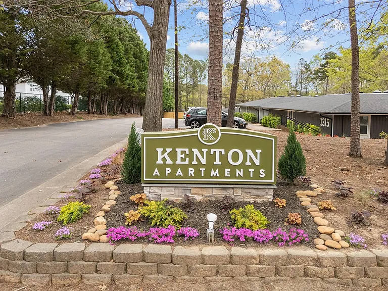 The Kenton Apartments — Photo 20