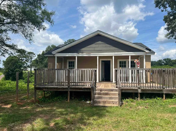 270 Wagon Wheel Rd, Cowpens, SC 29330