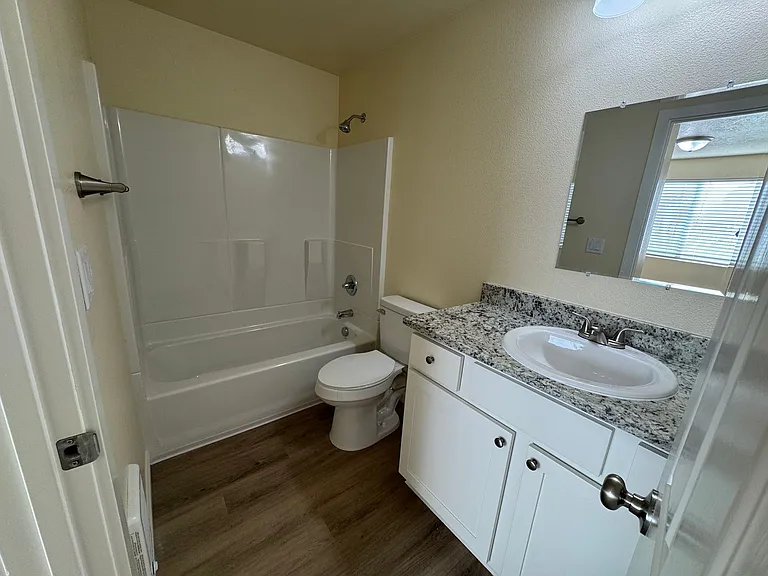2215 Elm St SW — Photo 56