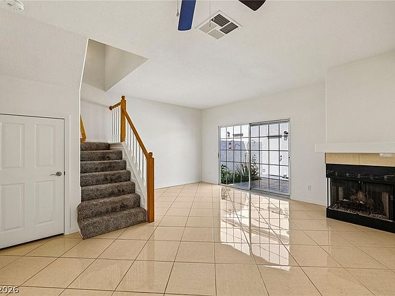 5th image of 1675 Normandy Way #613