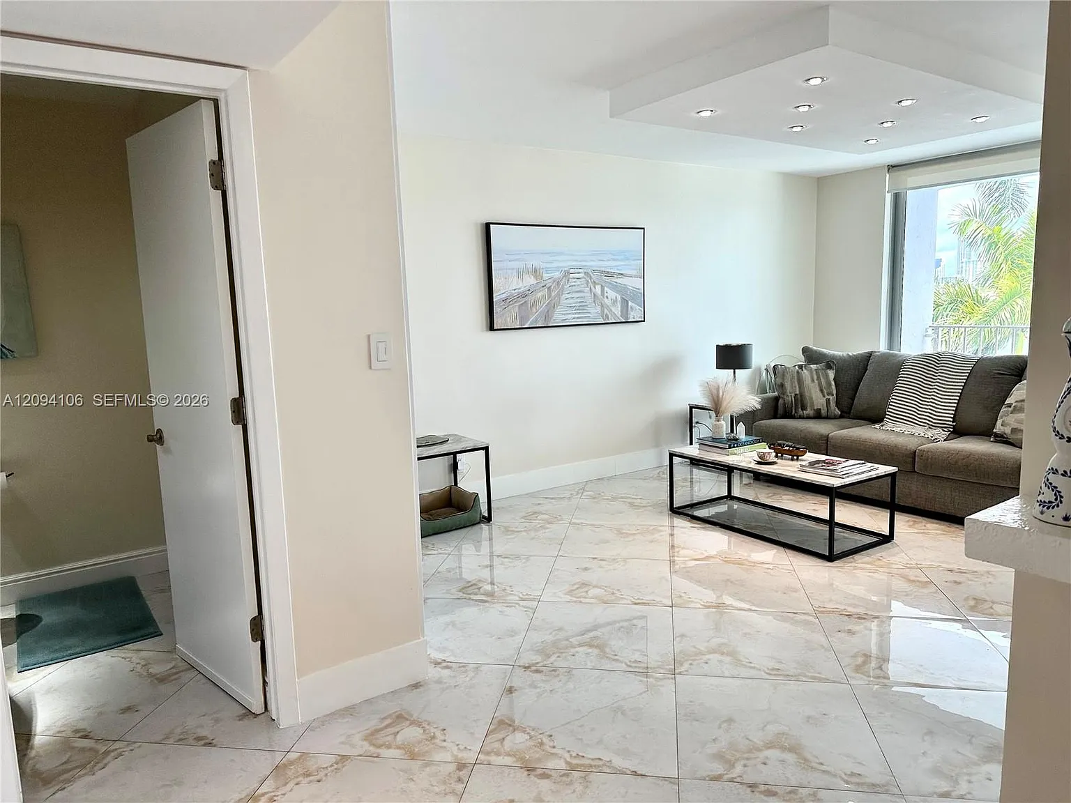 Reef East Condo — Photo 3